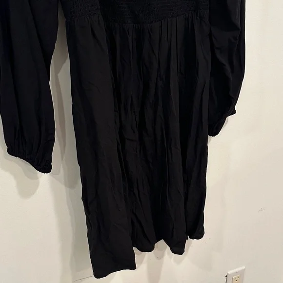 Old Navy Elegant Black Long Sleeve Dress - Picture 6 of 7